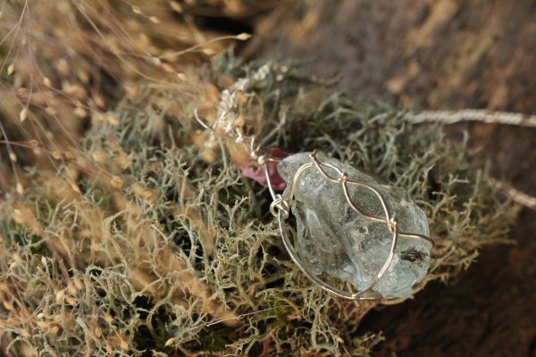 šperk amulet talisman průvodce kotva